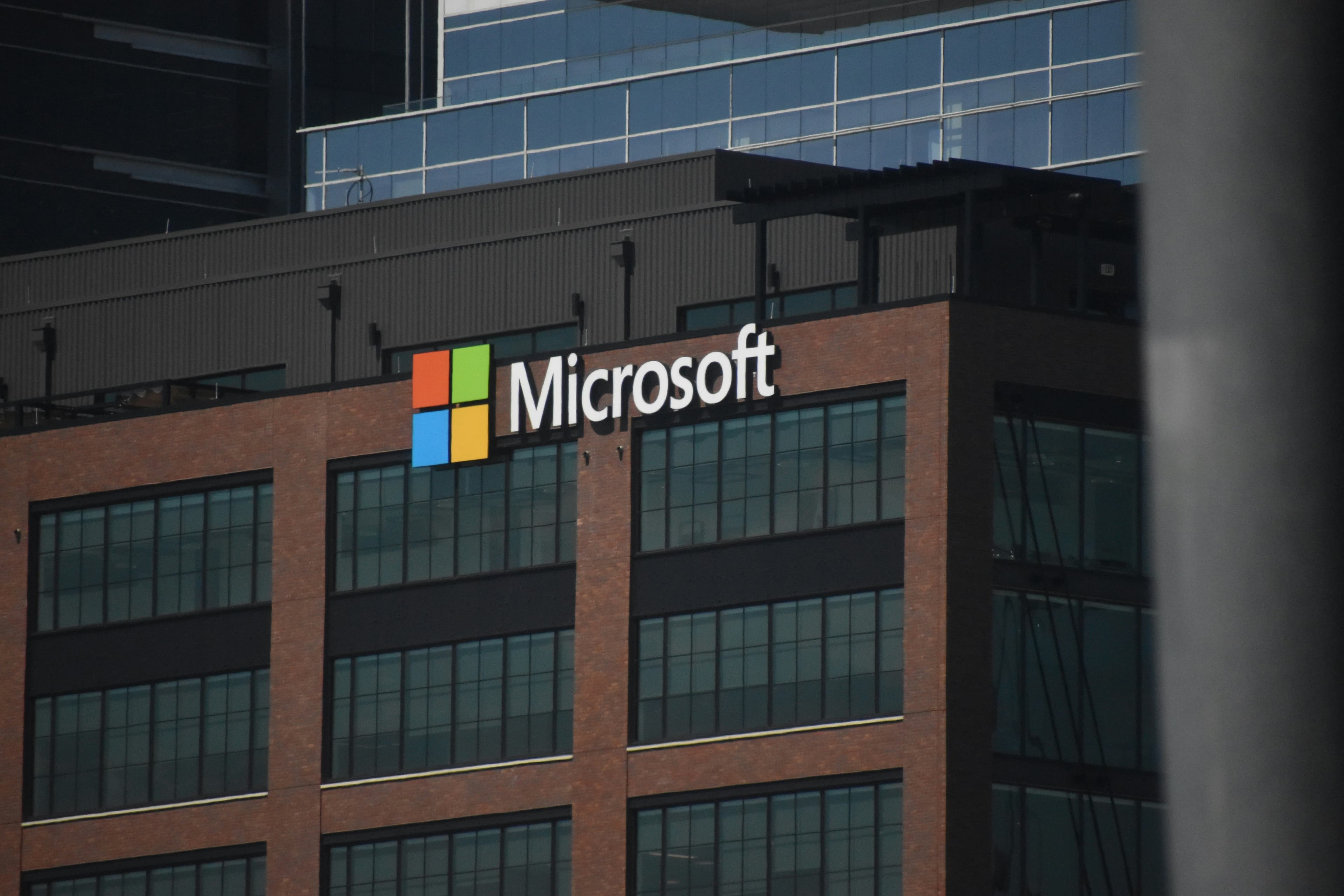 Microsoft AI CEO Predicts Most White-Collar Jobs Could Be Automated by 2027